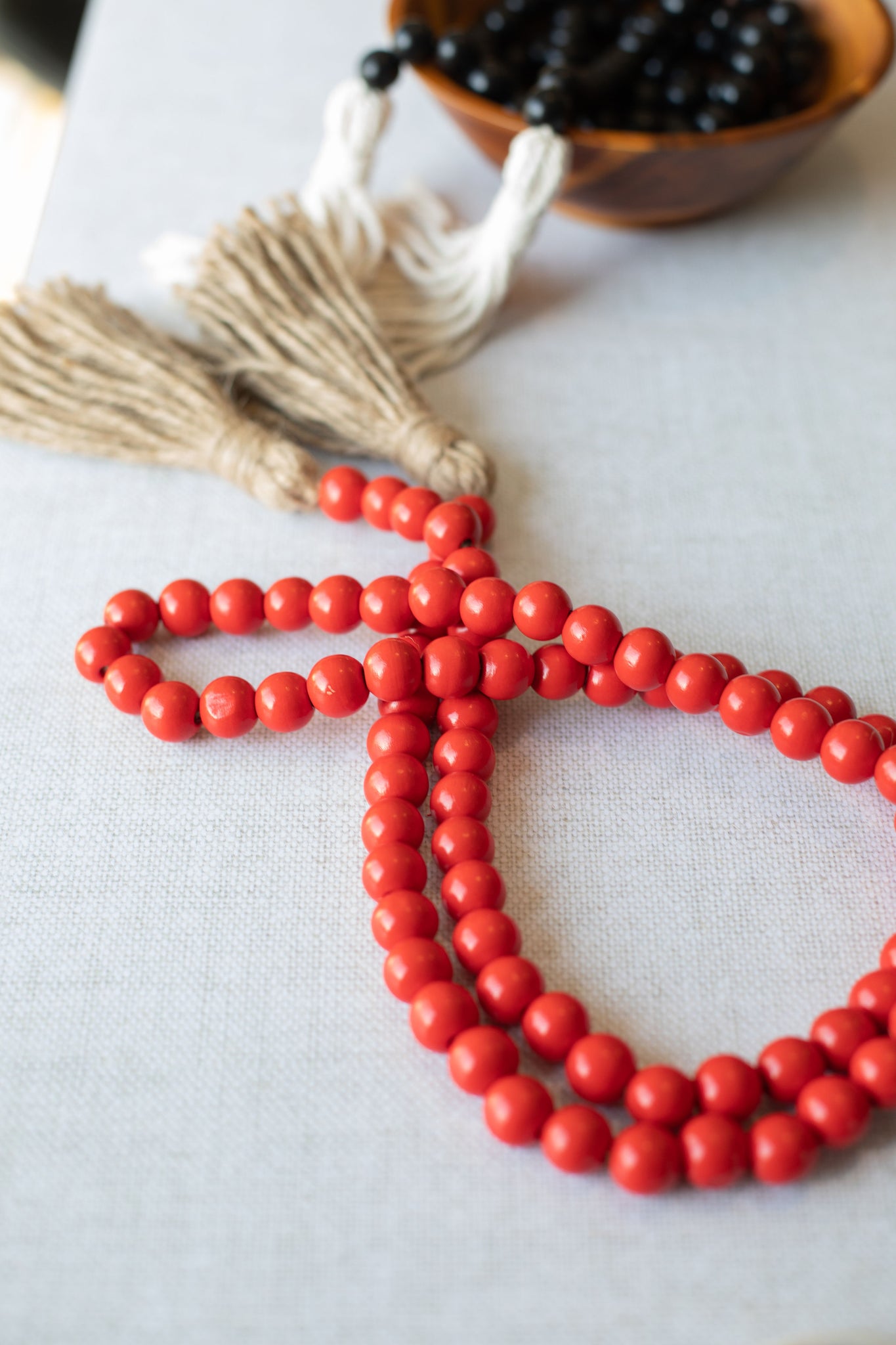 QIIBURR Red Wooden Beads Garland Wood Beads Garland with Tassels 5 Styles  Beads Rustic Natural Wooden Bead Wood Garland Beads 