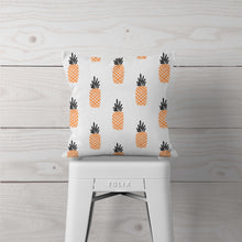 Watercolor-Pineapples-Pillow Cover